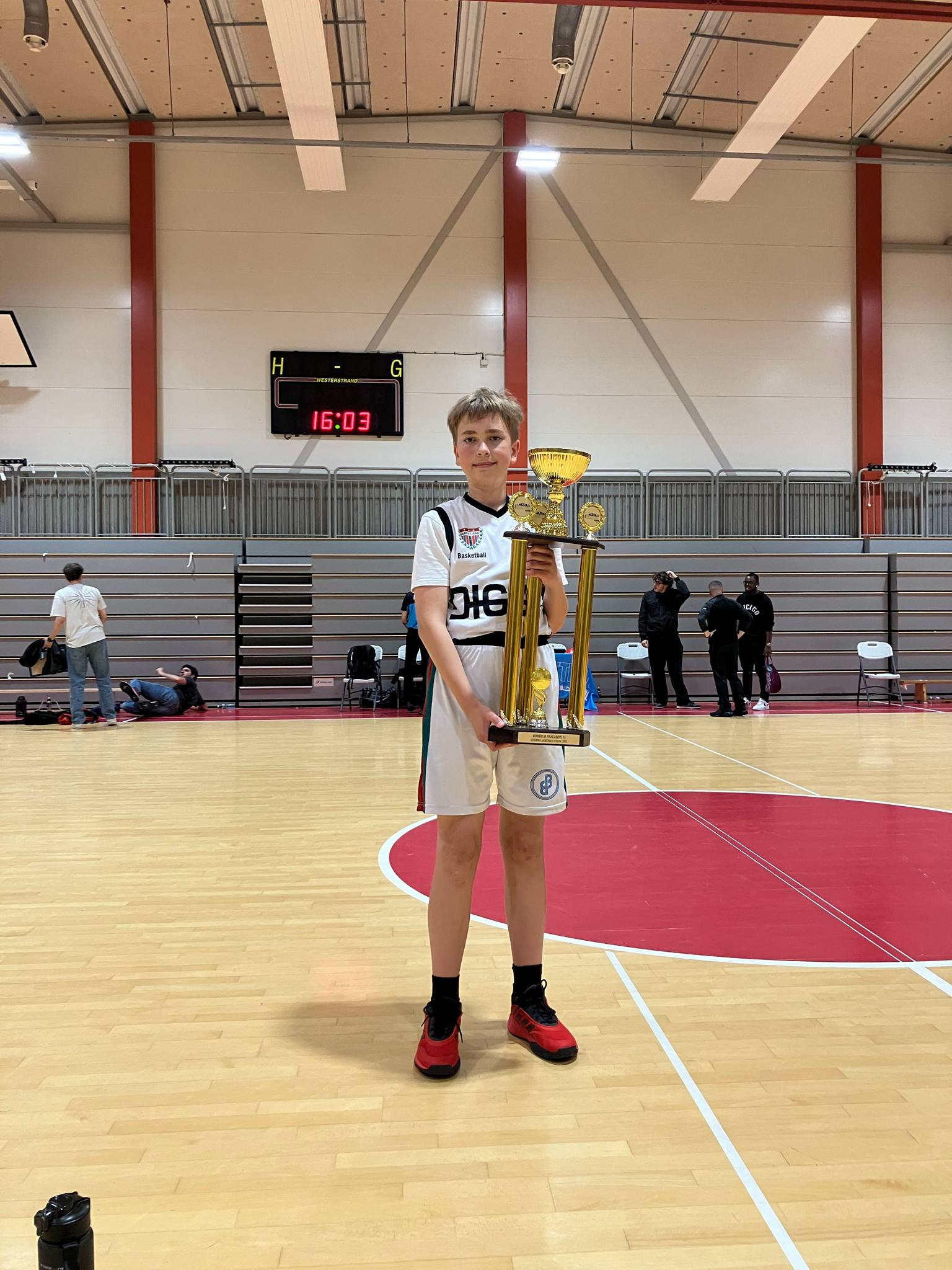 Basketball.jpg